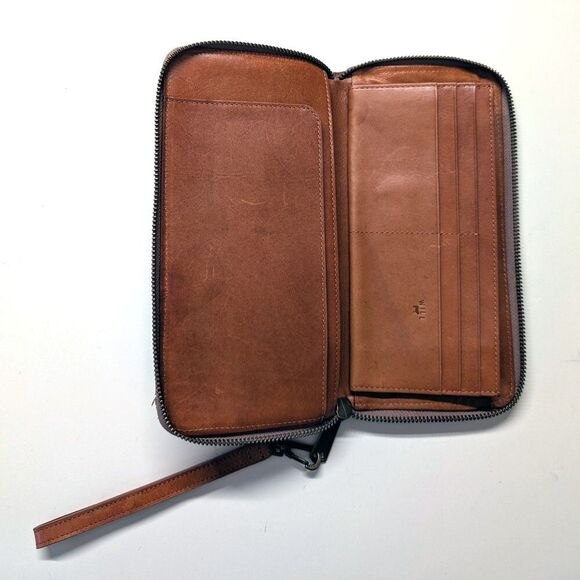 Will Leather Goods Zip Around Large Bifold Clutch Wallet Wristlet Brown - Picture 6 of 8